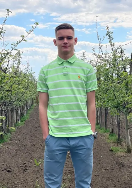 Віктор з Одеси, мені 21 років, познайомлюсь для спілкування