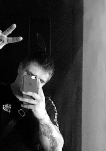 Я Valera, 21 років з Мелітополя, шукаю знайомство для приємного проведення часу