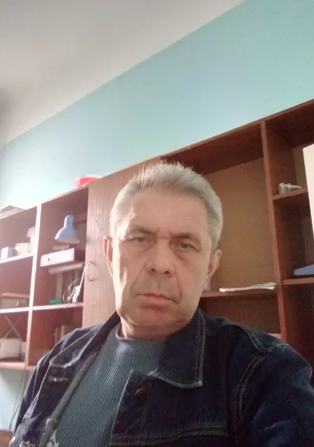 Геннадий из Луганска, ищу на сайте совместные путешествия