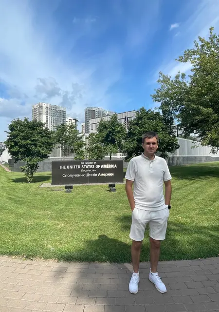 Денис з Запоріжжя, шукаю на сайті спілкування