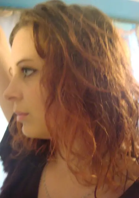 Я Юлечка, 33 років з Горлівки, шукаю знайомство для постійних стосунків