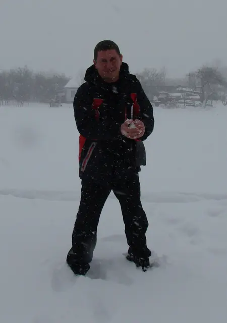 Sergey из Ровно, мне 52, познакомлюсь для дружбы