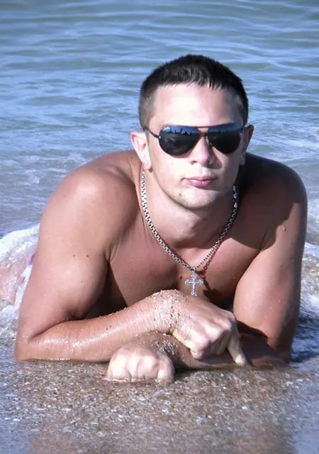 Антон из Черкасс, ищу на сайте приятное времяпровождение