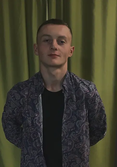 Mykola з Одеса, мені 21 років, познайомлюсь для вірт