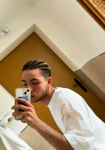 Alejandroo de Córdoba, tengo 19 años, listo para conocer para lío de una noche