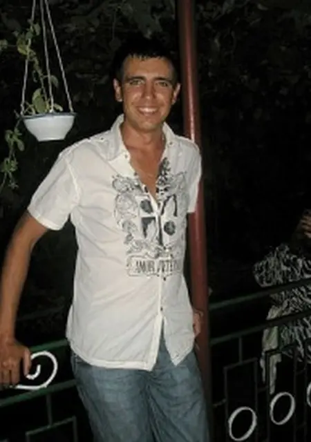 Паша из Умани, ищу на сайте знакомства без обязательств