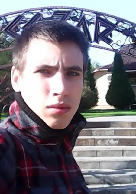 Я Женя, 29 років, знайомлюсь для спілкування у Рубіжне