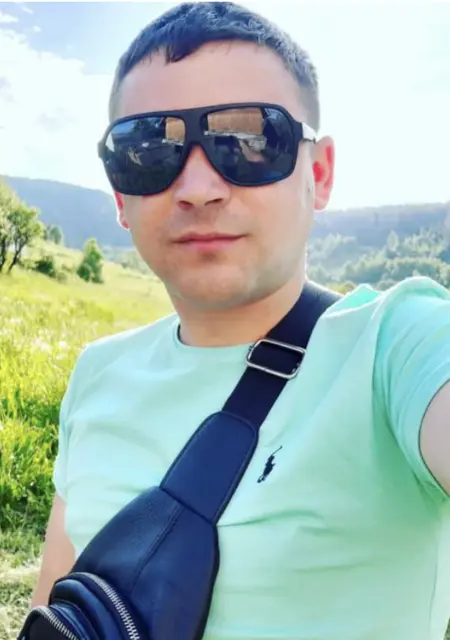 Борис з Рівного, шукаю на сайті приємне проведення часу