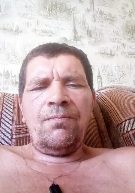 Игорь Добрый з Маріуполя, мені 59 років, познайомлюсь для постійних стосунків