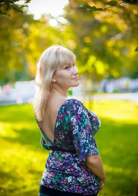 Я Ольга, 48, знакомлюсь для приятного времяпровождения в Днепре