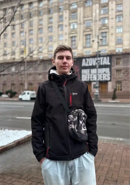 Николай из Кропивницкого, мне 20, познакомлюсь для общения