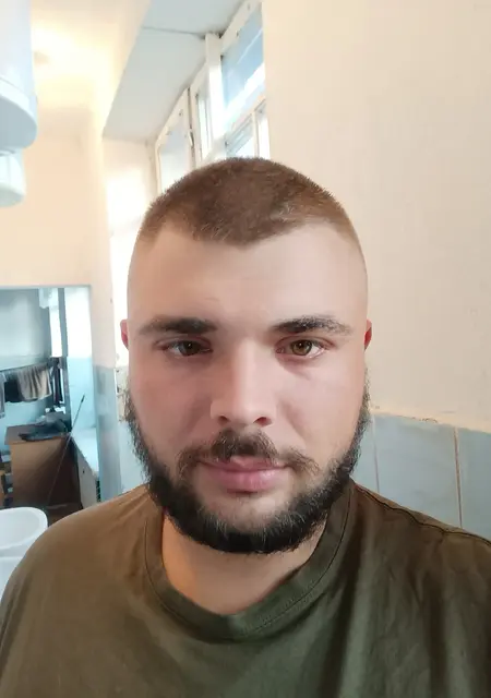 Бенжамін з Мукачево, мені 28 років, познайомлюсь без зобов'язань