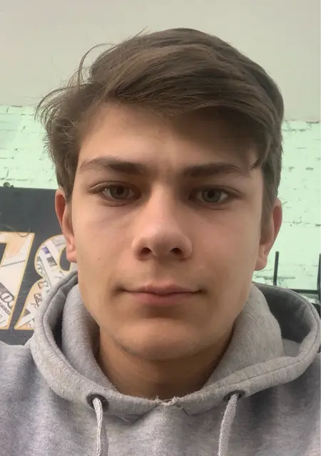 Я Сергій, 21, знакомлюсь без обязательств в Днепре