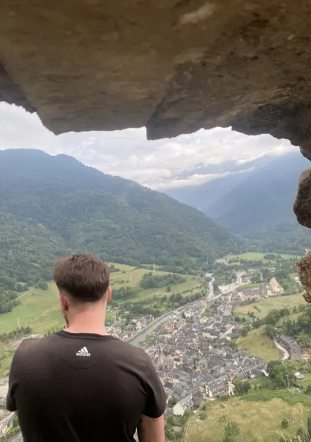 Я Albert, 25, знакомлюсь для постоянных отношений в Гечо