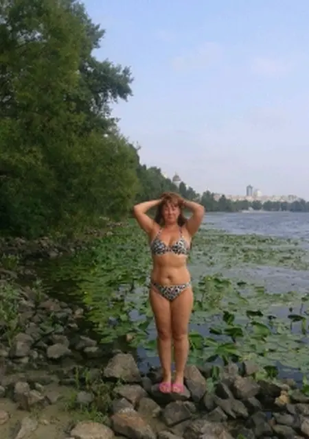 Я Эмилия, 66, из Киева, ищу знакомства на одну ночь