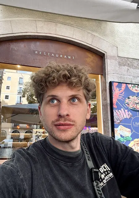 Vitaliy из Сарагосы, ищу на сайте постоянные отношения