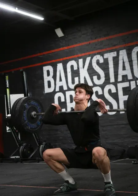 Kirill de Valencia, tengo 20 años, listo para conocer para chatear