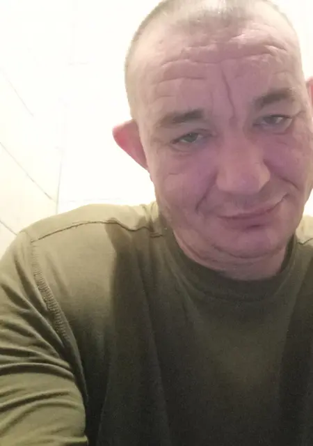 Я Александр, 45 років, знайомлюсь для постійних стосунків у Горлівці