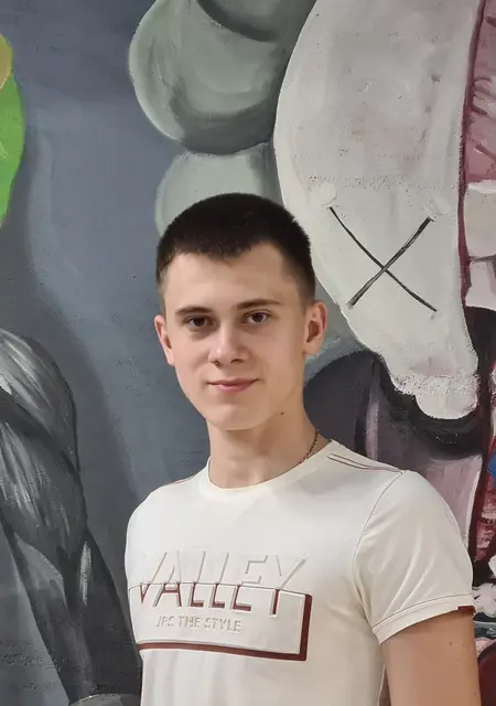 Я Дмитро, 21 років з Рівного, шукаю знайомство для спільних подорожей