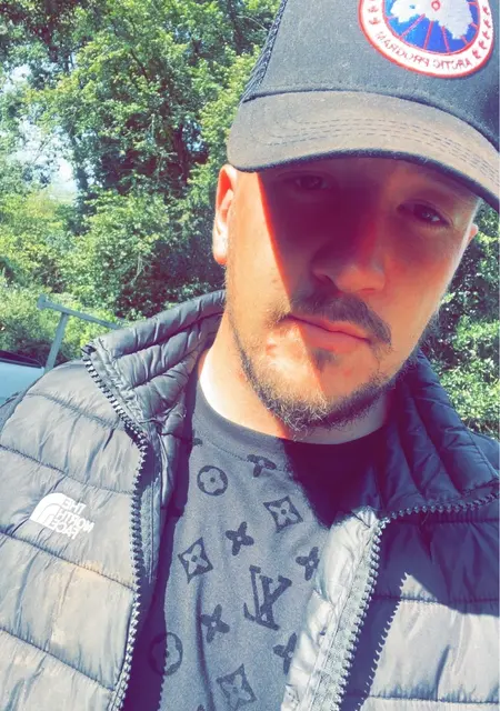 Brad from Nottingham, 27 years old, ready to meet for one-night stand