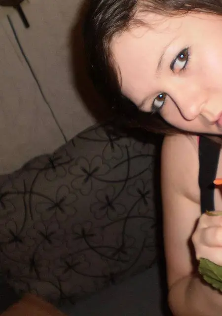 Я Елена, 23, из Голой Пристани, ищу знакомство для постоянных отношений