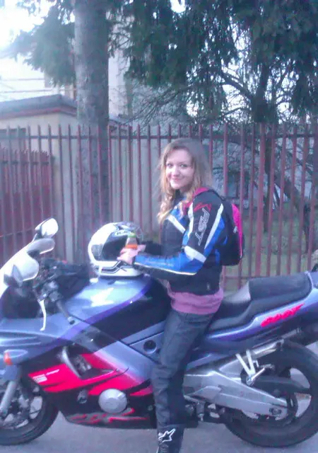 Я Любовь, 27, знакомлюсь для вирта в Нежине