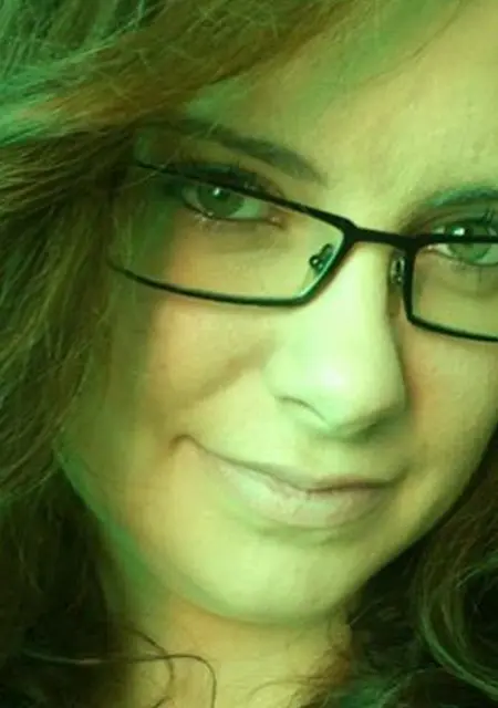 Марина з Острога, шукаю на сайті вірт