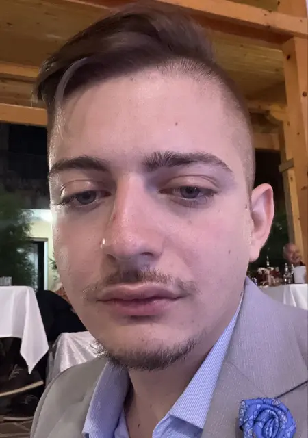 Я Stefan, 30, знакомлюсь на одну ночь в Плимут