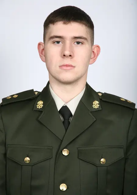 Данило из Хуста, мне 24, познакомлюсь на одну ночь