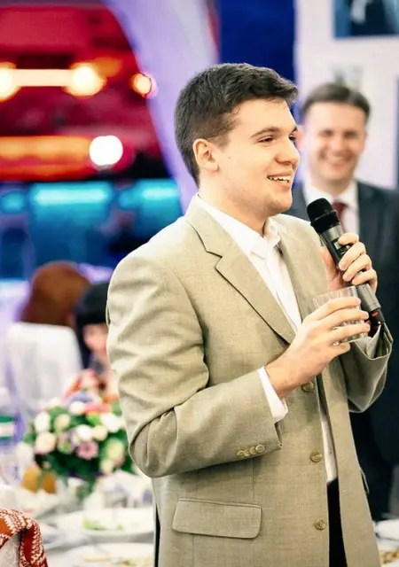 Рома з Кам'янського, шукаю на сайті знайомства без зобов'язань