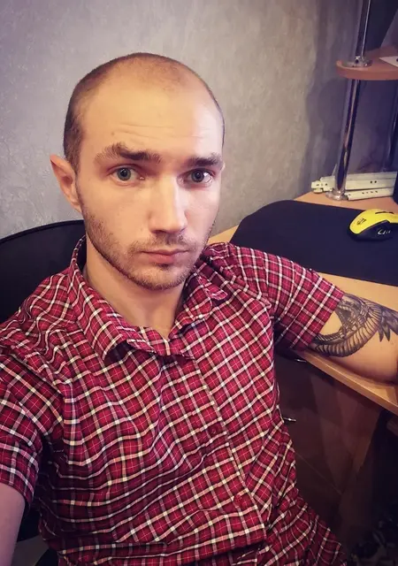 Я Дмитрий, 31 років, знайомлюсь для спілкування у Маріуполі