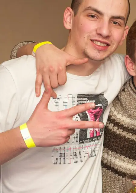 Максим из Скадовска, мне 30, познакомлюсь для дружбы