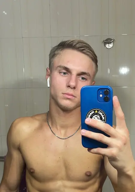 Volodymyr de Torrevieja, busco en el sitio lío de una noche