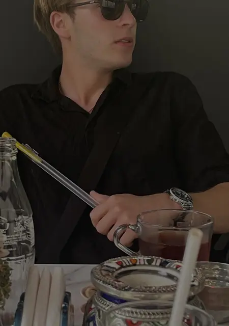 Я Mark, 18, из Сейнт Леонардс, ищу знакомства без обязательств