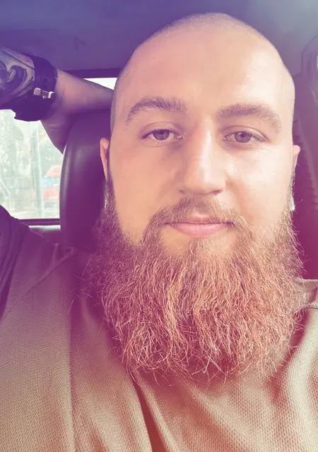 Артем из Хмельницкого, ищу на сайте знакомства без обязательств