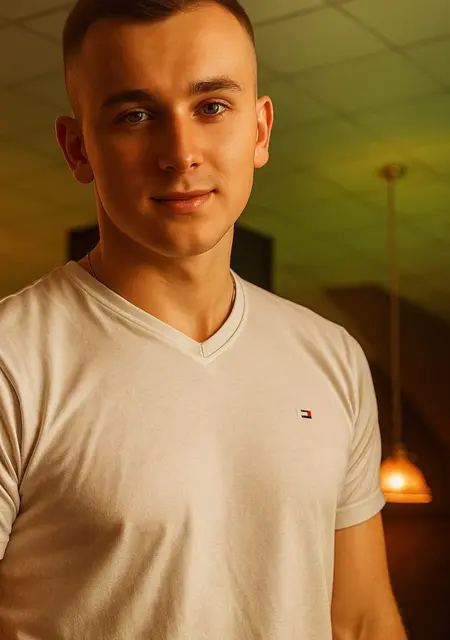 Максим з Червонограда, шукаю на сайті знайомства без зобов'язань