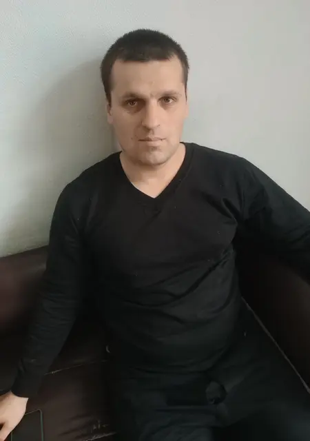 Джонни з Донецька, мені 33 років, познайомлюсь для постійних стосунків