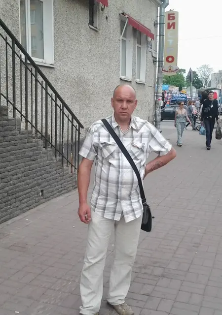 Я Андрей, 56, знакомлюсь на одну ночь в Жлобине