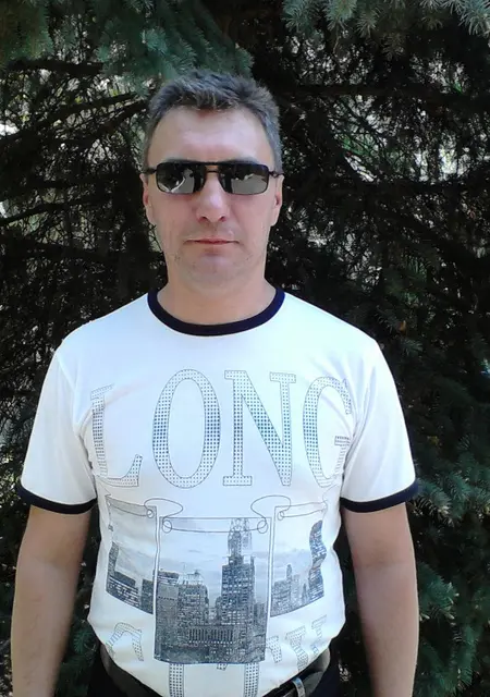 Я Олег, 51 років, знайомлюсь для спілкування у Горлівці
