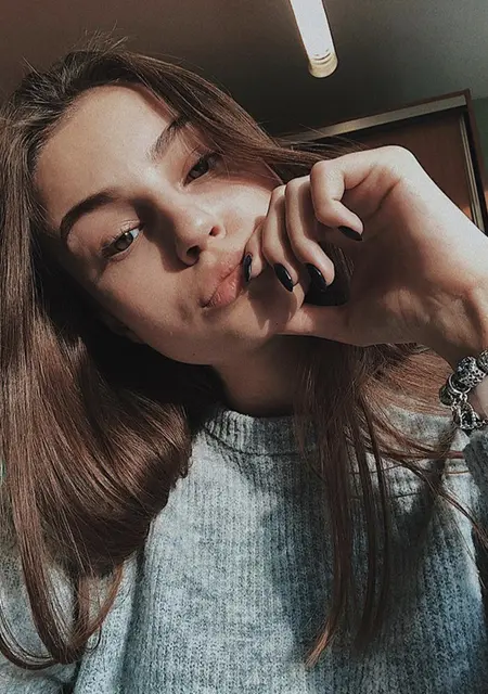 Віка из Ивано-Франковска, мне 25, познакомлюсь для общения