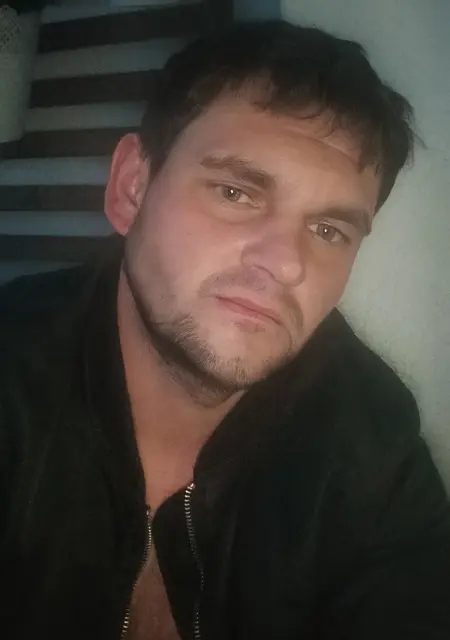 Я Oleksii, 32, знакомлюсь для вирта в Вроцлаве