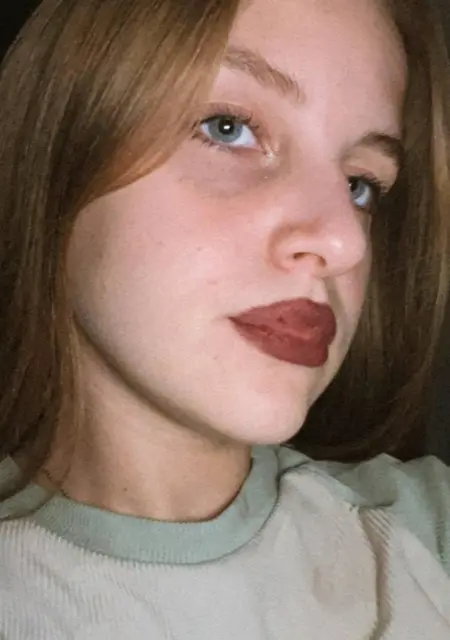 Я Алина, 22, из Харькова, ищу знакомство для вирта