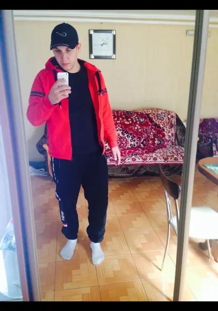 Александр из Николаева, мне 32, познакомлюсь без обязательств