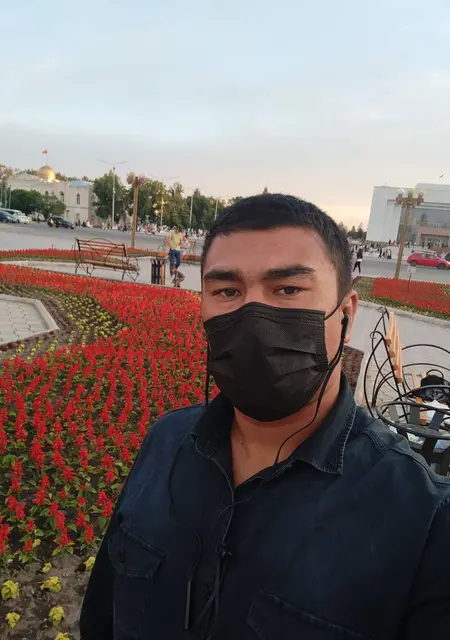 Я Алик, 32 років, знайомлюсь для відкриті стосунки у Маріуполі