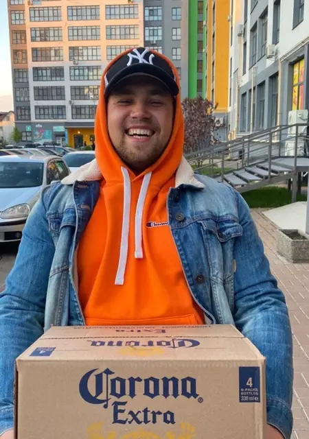 Денис из Чернигова, ищу на сайте знакомства на одну ночь