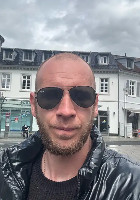 Я Romns, 40, знакомлюсь для постоянных отношений в Риге