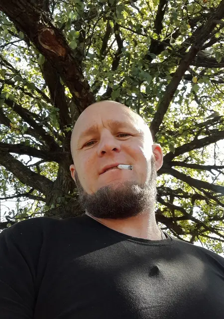 Я Дима, 41, знакомлюсь без обязательств в Глухівших