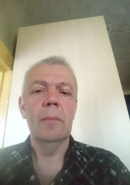 Александр з Макіївки, мені 60 років, познайомлюсь для приємного проведення часу