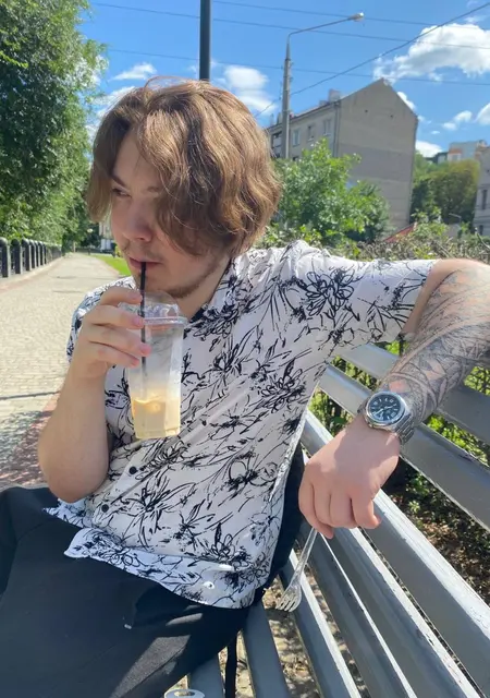 Ярослав з Харкова, мені 21 років, познайомлюсь на одну ніч