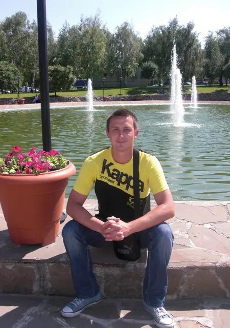 Я Алекс, 44, из Шахтерска, ищу знакомство для постоянных отношений